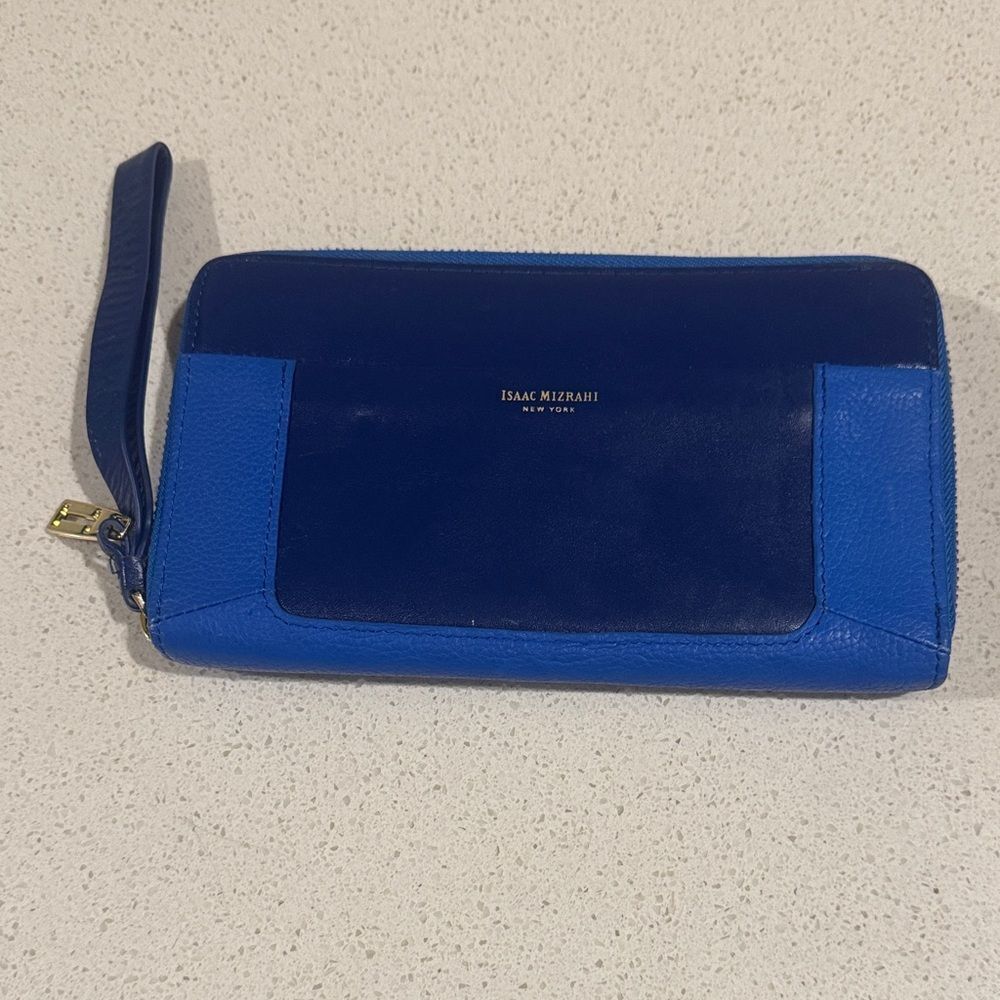 Isaac Mizrahi Two-Tone Blue Leather Wristlet Wallet Gold-Tone Zipper Hardware